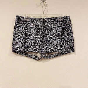 J. Crew Abstract Chino Shorts Size 10 EUC